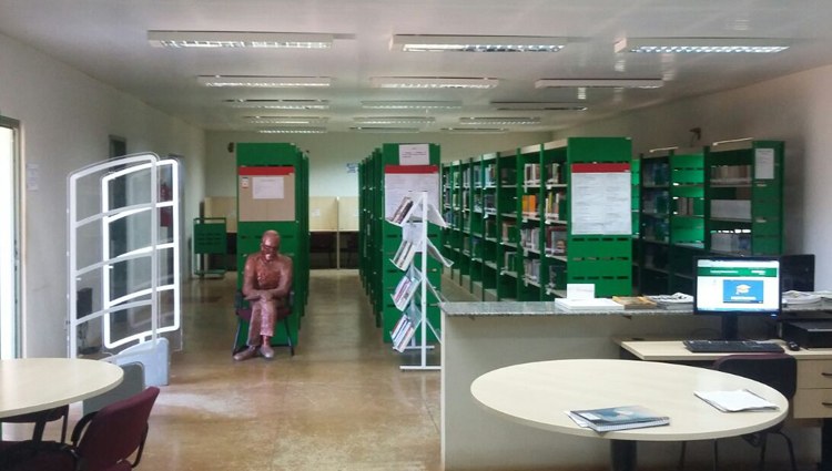 Biblioteca do Campus Uruçuí