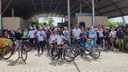 O passeio ciclístico contou com 300 participantes que percorreram quatro praças do município