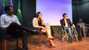Exibição do documentário "Ronny: uma vida"