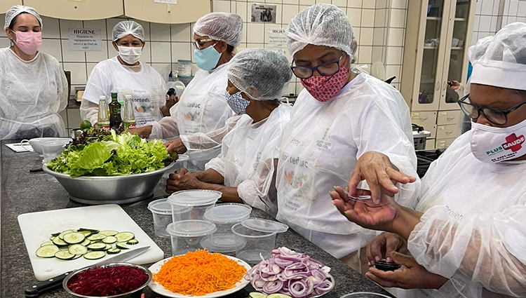Oficina faz parte da programação do projeto "HortEdu", que integra escola e hortas comunitárias como instrumento de fomento ao empreendedorismo solidário
