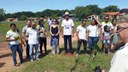 Na ação, o Campus Avançado ficou responsável pela arborização do açude, plantando 20 mudas de ipê
