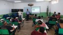 O curso está sendo ministrado para 20 criadores de bovinos das comunidades