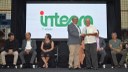 A noite também foi marcada pela entrega de placas de homenagem.