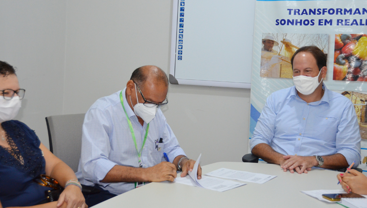 IFPI e Codevasf firmam acordo de cooperação técnica 