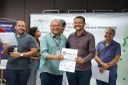 Entrega de kits do EmbarcaTech