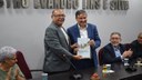 A parceria possibilitará a qualificação profissional de até 3.000 pessoas, direta e indiretamente, até o fim de 2024, por meio de cursos de qualificação gratuitos e de curta duração