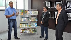 Minibibliotecas serão repassadas a 13 campi