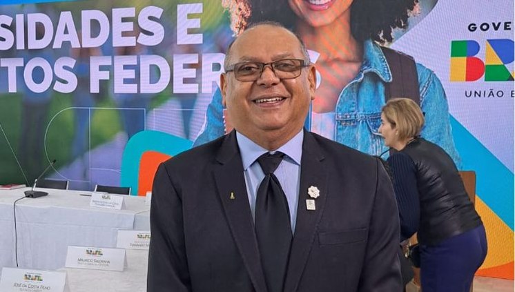 Paulo Borges é reconduzido ao cargo de reitor do IFPI
