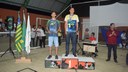 Foram entregues os troféus e medalhas dos terceiros, segundos e primeiros lugares no atletismo, vôlei, handebol e futsal