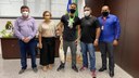 Entrega de medalhas e troféus em solenidade realizada no gabinete da Reitoria