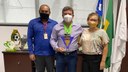 Entrega de medalhas e troféus em solenidade realizada no gabinete da Reitoria