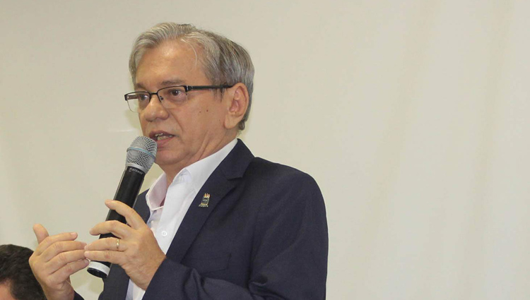Reitor José Arimatéia Dantas Lopes