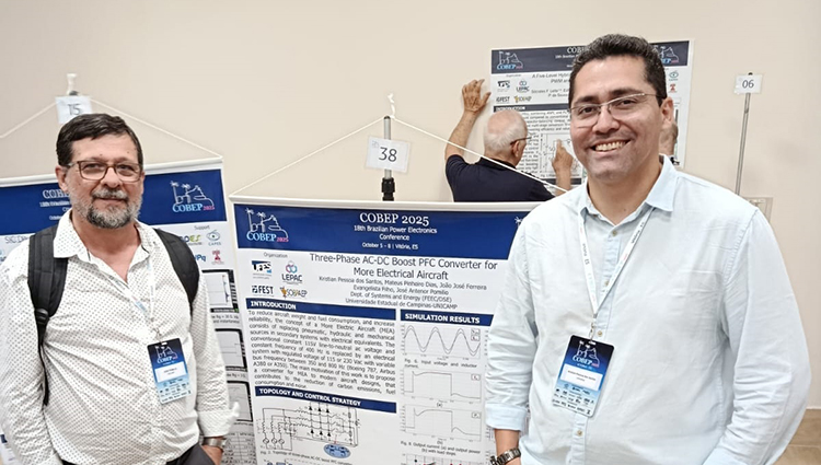 Prof. Pomílio e Prof.Kristian.
