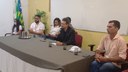 Mesa de abertura, com fala inicial do dietor do campus