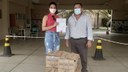 Foram doados 500 litros de álcool e 300 máscaras