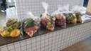 Foram distribuídos aproximadamente 2.500 quilos de alimentos