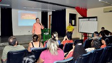 O objetivo foi integrar a família à comunidade educacional