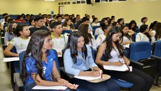 O evento abordou o tema "Inovação e espírito empreendedor: uma saída para a crise".