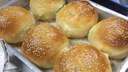 O pão para montagem dos hambúrgueres foi fabricado pelos próprios alunos, tendo como um dos ingredientes o gergelim