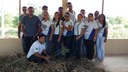 Alunos e professores do curso técnico em Agropecuária