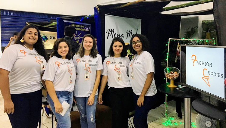 Alunas do 3° ano de Vestuário do Campus Piripiri vencem concurso