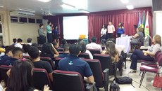 Apresentação oral feita por alunos
