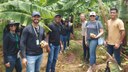 Alunos conheceram algumas áreas produtivas de cebola, banana e hortaliças em ambiente protegido