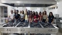 Durante a atividade, eles puderam conhecer o funcionamento do refeitório, biblioteca e almoxarifado