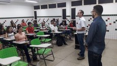 O curso tem 160h e é destinado a jovens e adultos