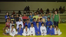 Aula de judô no Campus