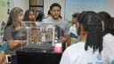 Estudantes apreciaram de perto o acervo sobre da vida de Anne Frank