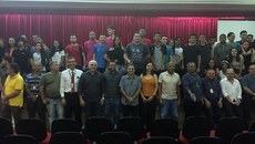 Participaram da homenagem aos alunos, diretores, chefes de Departamento, coordenadores de curso, professores e técnicos-administrativos do Campus