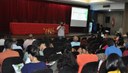 Encontro acontece no auditório, onde são apresentadas diversas temáticas aos professores