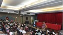 Encontro acontece no auditório, onde são apresentadas diversas temáticas aos professores