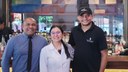 Cadmo (maître), Rosana Carneiro (professora) e Joel (barman)