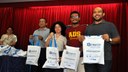 Entrega das placas BitDogLab aos participantes do EmbarcaTech