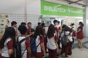 Alunos na Biblioteca.jpg