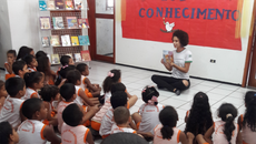 Visita à Biblioteca Municipal H.Dobal