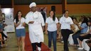 A atividade reuniu alunos com objetivo de criar e confeccionar um dolmã para os cursos de Gastronomia, técnico em Cozinha e Panificação
