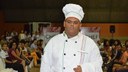 A atividade reuniu alunos com objetivo de criar e confeccionar um dolmã para os cursos de Gastronomia, técnico em Cozinha e Panificação