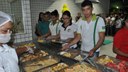 A capacidade é de servir até 200 pessoas.